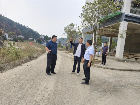 謝兵到碧江區(qū)漾頭鎮(zhèn)考察調研農旅發(fā)展情況